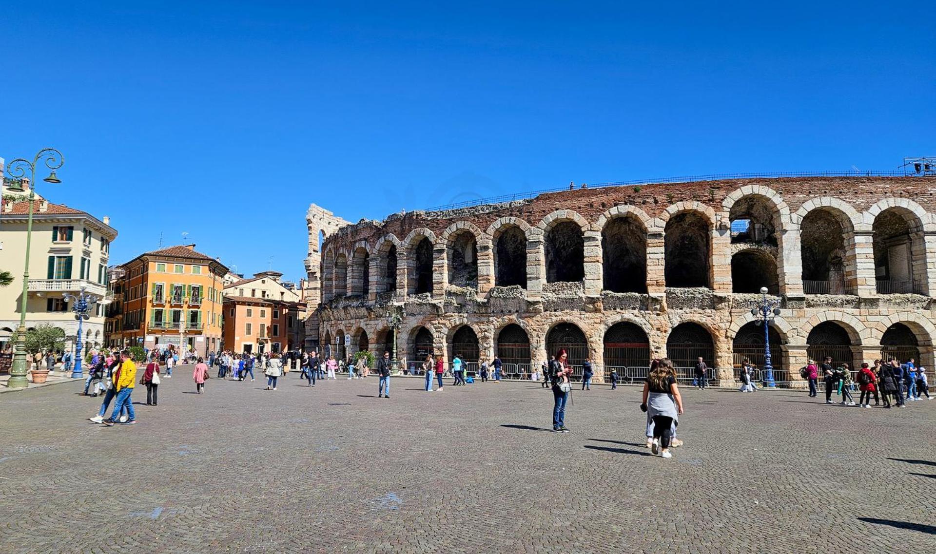 Verona All Seasons Exteriör bild